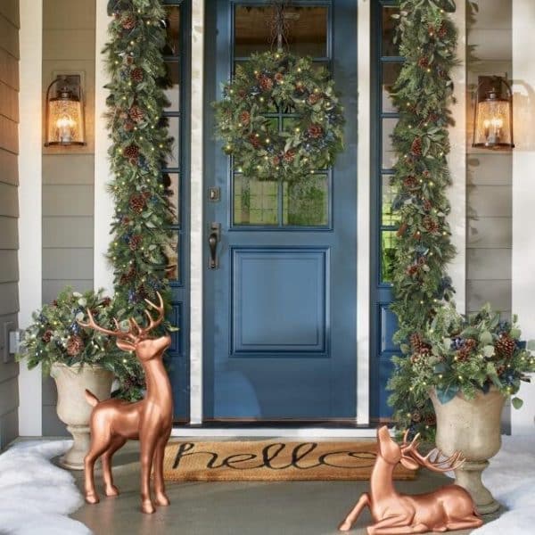 how to decorate for the holidays according to experts