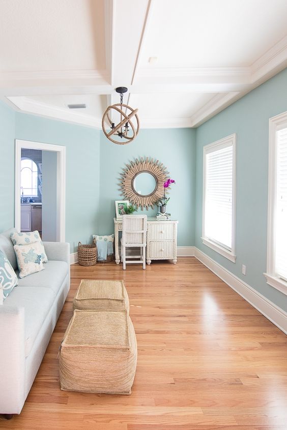 light color ceiling, bold color walls in the living room