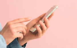 person holding a phone, about to make a call