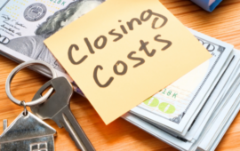 post it note with the words closing costs written on it