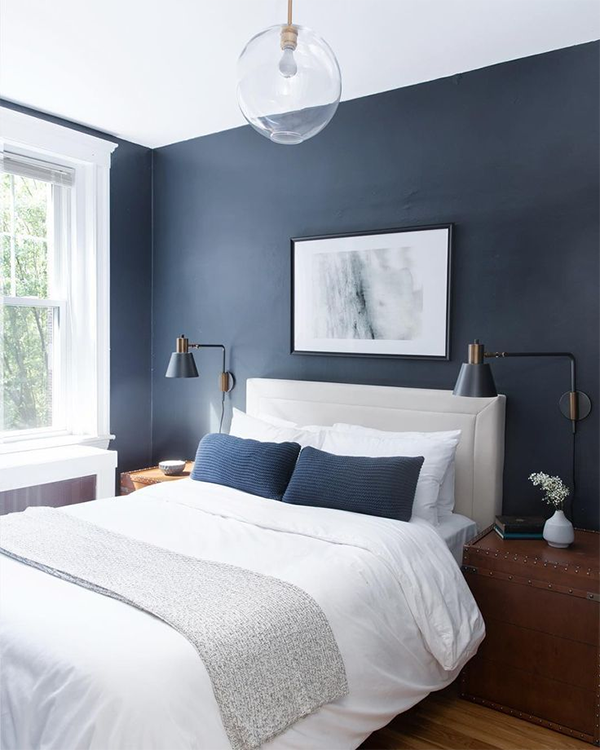 navy blue accent wall bedroom
