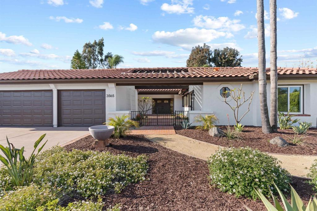 3565 Avenida Amorosa, Escondido, CA 92029 front