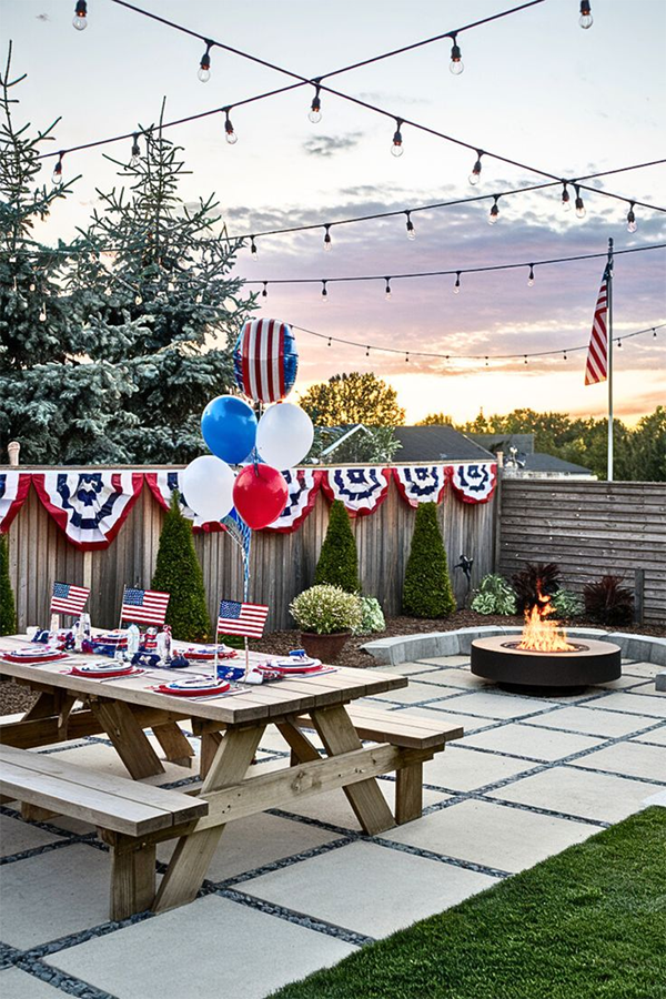 Tiny house backyard decor for 4th of July