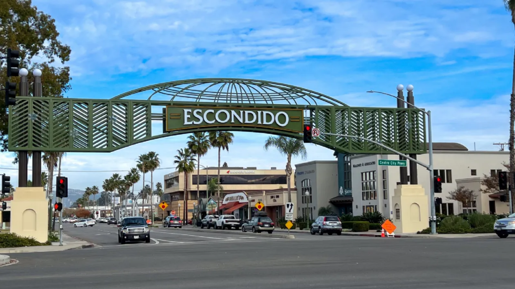 escondido town sign